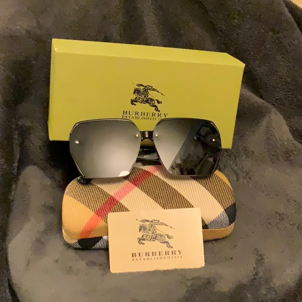 Burberry sunglasses